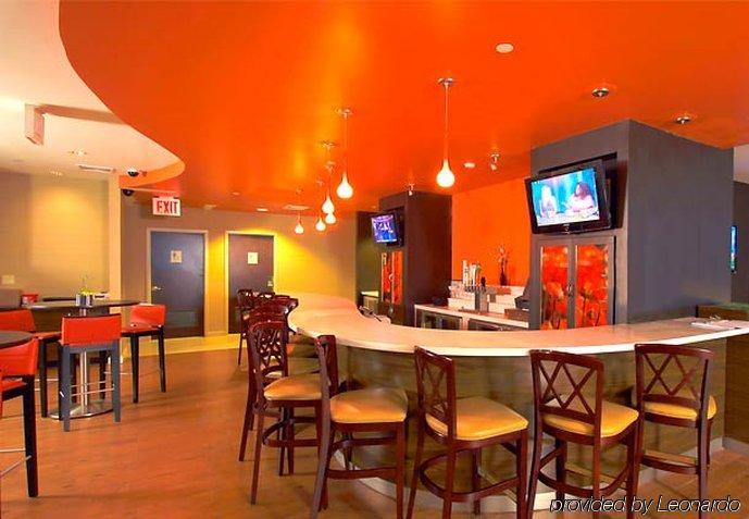 Hotel Courtyard By Marriott New York Laguardia Airport Restaurante foto